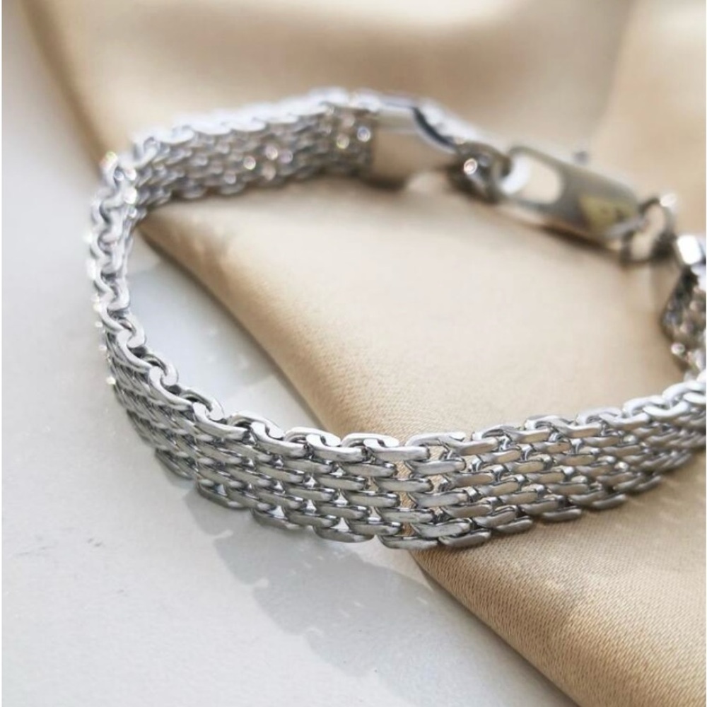 Stainless steel mesh bracelet